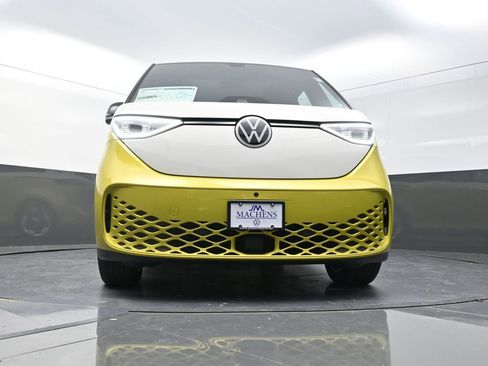 New 2025 Volkswagen ID. Buzz Pro S Plus AWD/4WD image 22