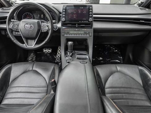 Used 2019 Toyota Avalon XSE FWD image 7