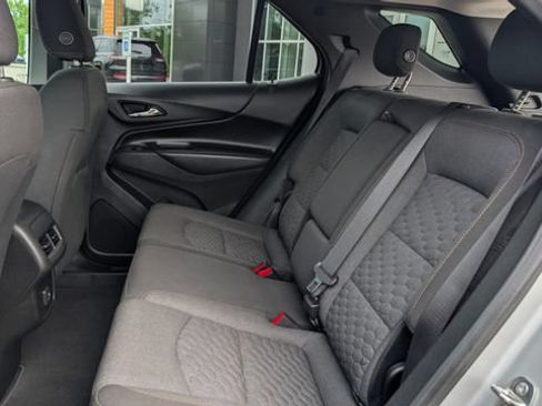 Used 2019 Chevrolet Equinox LT AWD/4WD image 12
