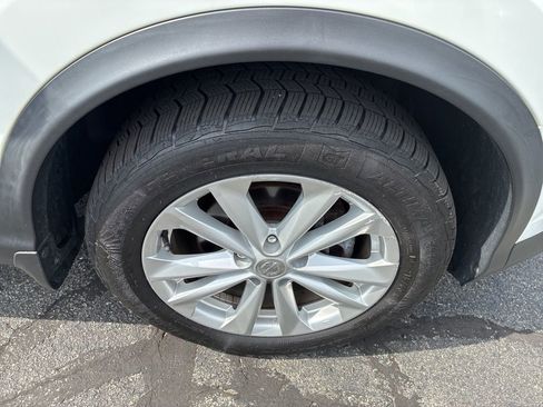 Used 2017 Nissan Rogue Sport SV w/ SV Premium Package AWD/4WD image 9