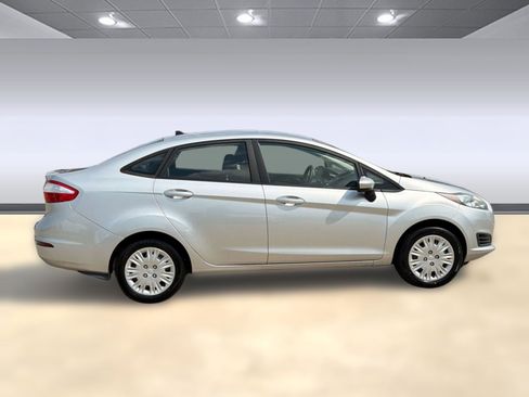 Used 2019 Ford Fiesta S image 8