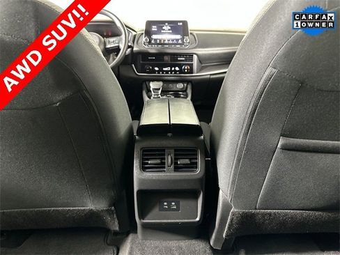Used 2023 Nissan Rogue SV image 22