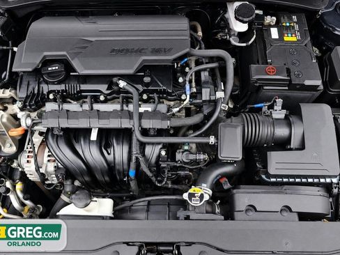 Used 2023 Hyundai Elantra SE FWD image 17