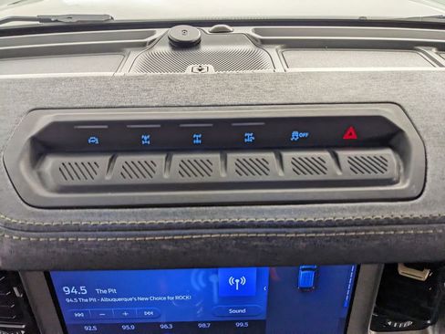 Certified 2025 Ford Bronco Badlands AWD/4WD image 10