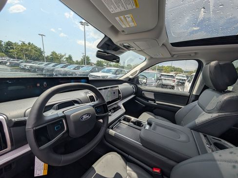 New 2027 Ford Expedition Max Active AWD/4WD image 14
