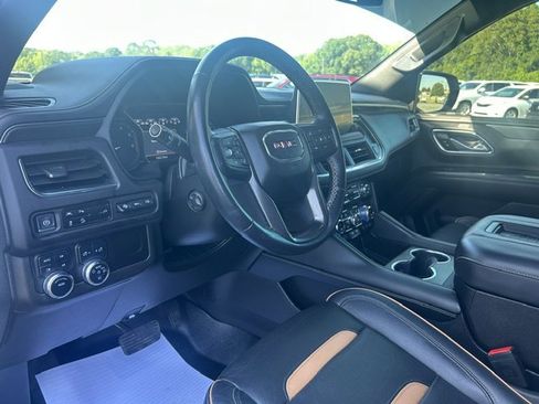 Used 2021 GMC Yukon AT4 w/ Rear Media and Nav Package AWD/4WD image 19