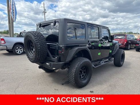 Used 2017 Jeep Wrangler Unlimited Sport w/ Connectivity Group AWD/4WD image 3