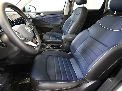 New 2026 Volkswagen Taos SEL AWD/4WD image 8