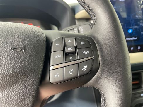 New 2026 Ford Maverick Lariat AWD/4WD image 8