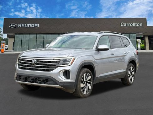 Used 2025 Volkswagen Atlas SE FWD image 1