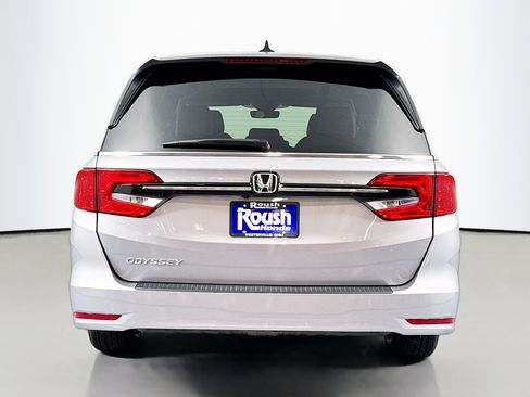 Certified 2024 Honda Odyssey EX-L image 6