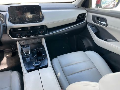 Certified 2023 Nissan Rogue SL w/ SL Premium Package AWD/4WD image 9