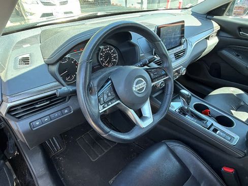 Used 2019 Nissan Altima 2.5 SL FWD image 10