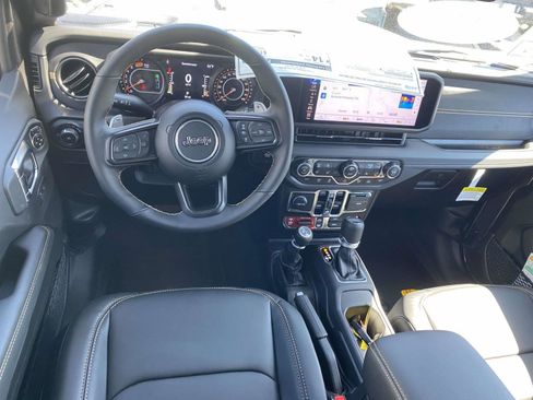 New 2025 Jeep Wrangler Unlimited Rubicon 392 image 10