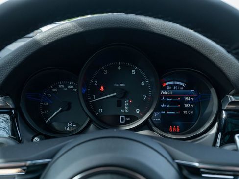 New 2026 Porsche Macan AWD/4WD image 26