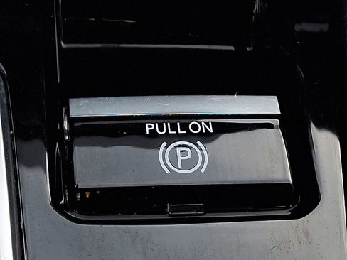 Used 2024 Jeep Compass Latitude image 24