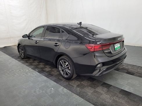 Used 2022 Kia Forte LXS image 3