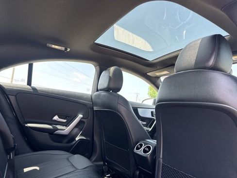 Used 2025 Mercedes-Benz CLA 250 image 9