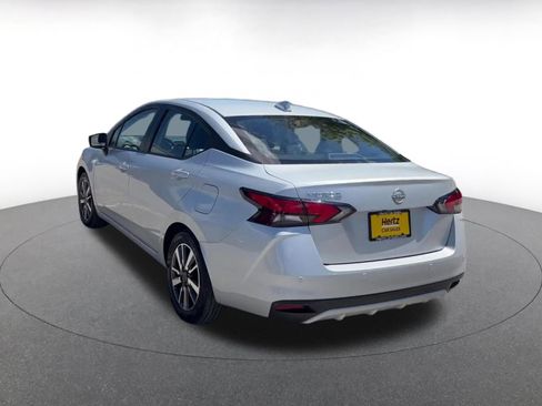 Used 2025 Nissan Versa SV FWD image 11