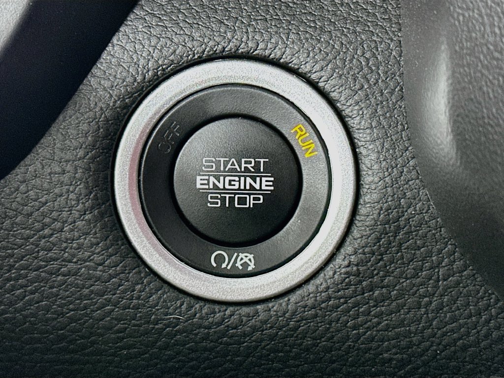 Certified 2025 RAM 1500 Laramie AWD/4WD image 24