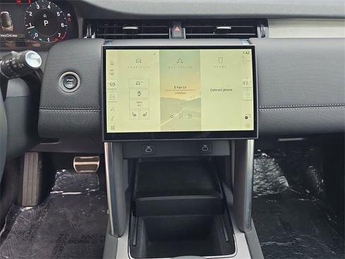 Used 2024 Land Rover Discovery Sport Dynamic SE image 20