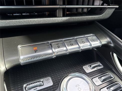 Used 2024 Lincoln Nautilus Reserve w/ Jet Appearance Package (87T) image 20