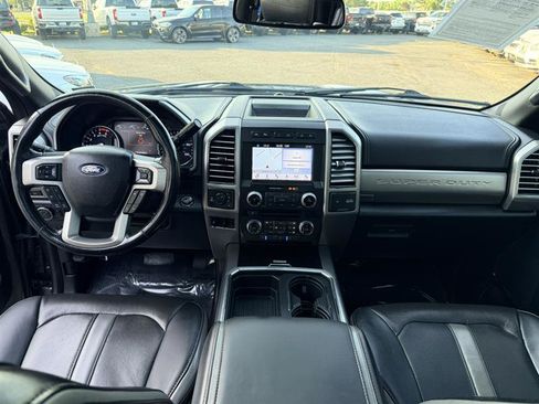 Used 2018 Ford F250 Platinum w/ Platinum Ultimate Package AWD/4WD image 25