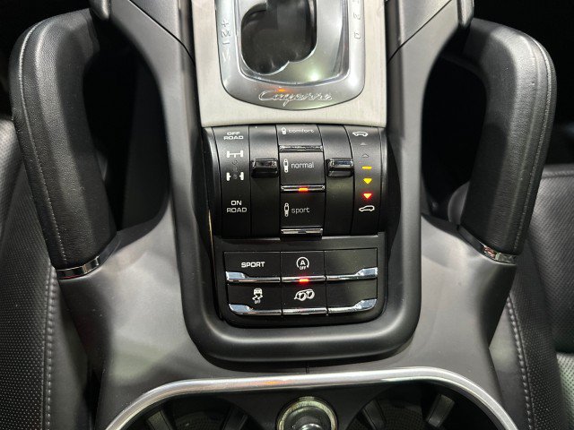 Used 2014 Porsche Cayenne GTS AWD/4WD image 60