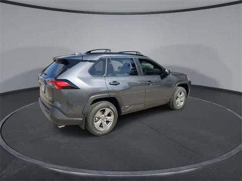 Used 2025 Toyota RAV4 LE image 8