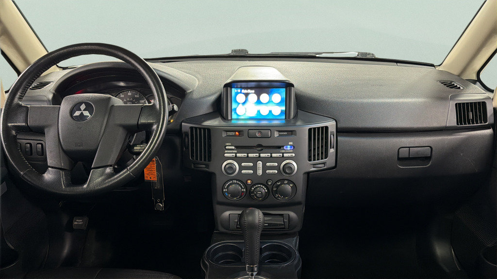 Used 2010 Mitsubishi Endeavor SE AWD/4WD image 34