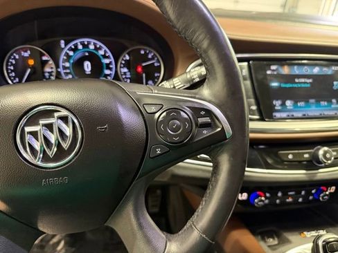 Used 2018 Buick Enclave Avenir w/ Avenir Technology Package FWD image 20