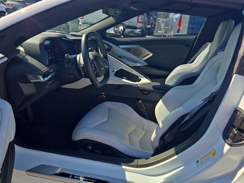 Used 2024 Chevrolet Corvette Stingray Preferred Conv w/ 2LT RWD image 14