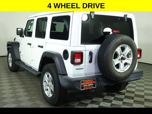 Used 2022 Jeep Wrangler Unlimited Sport w/ Sun And Sound Package AWD/4WD image 5