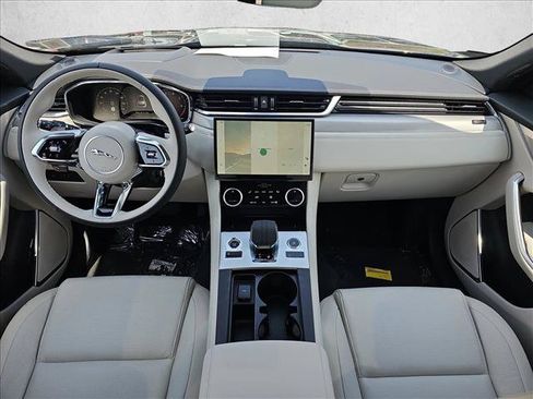 Used 2026 Jaguar F-PACE R-Dynamic S AWD/4WD image 9