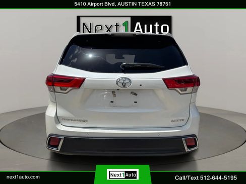 Used 2018 Toyota Highlander Limited FWD image 16