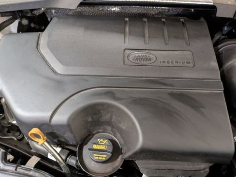 Used 2025 Land Rover Discovery Sport S image 20