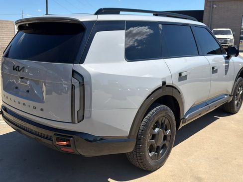 Used 2027 Kia Telluride SX Prestige X-Pro AWD/4WD image 5