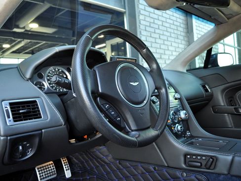 Used 2009 Aston Martin V8 Vantage Coupe image 33