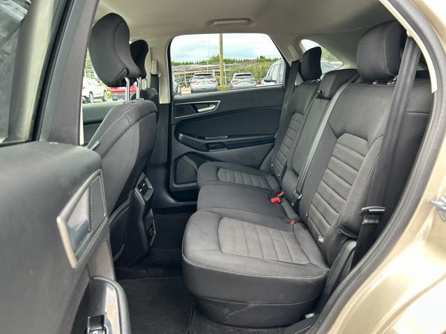 Used 2017 Ford Edge SEL AWD/4WD image 16