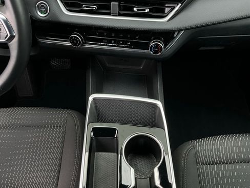 Used 2025 Chevrolet Equinox LT image 14