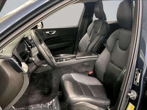 Certified 2024 Volvo XC60 B5 Core AWD/4WD image 28