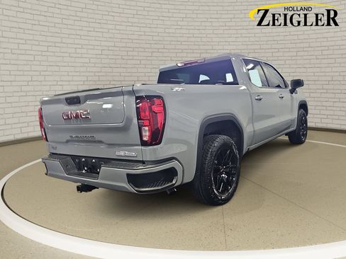 Used 2024 GMC Sierra 1500 Elevation AWD/4WD image 5