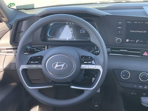 New 2026 Hyundai Elantra SE image 13