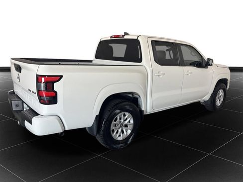 Used 2024 Nissan Frontier SV w/ Technology Package AWD/4WD image 5