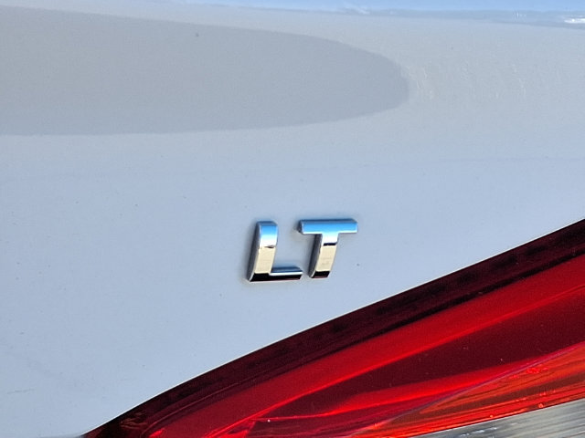Used 2016 Chevrolet Cruze LT w/ Convenience Package FWD image 32