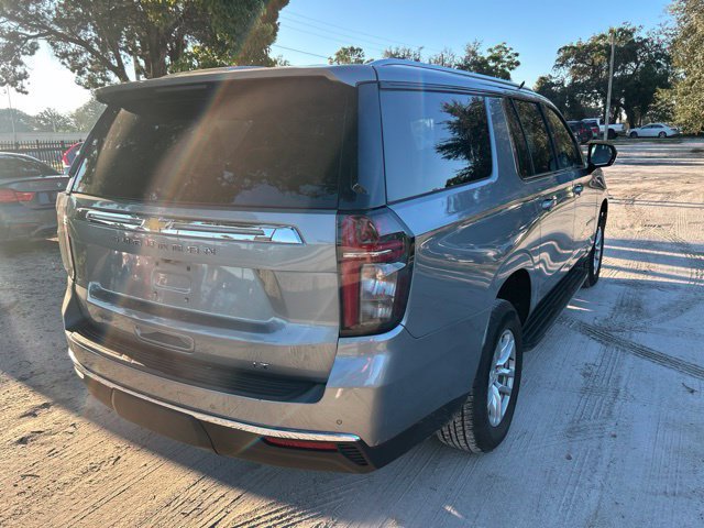 Used 2024 Chevrolet Suburban LT RWD image 4
