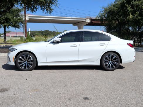 Used 2026 BMW 330i xDrive Sedan w/ Convenience Package AWD/4WD image 10