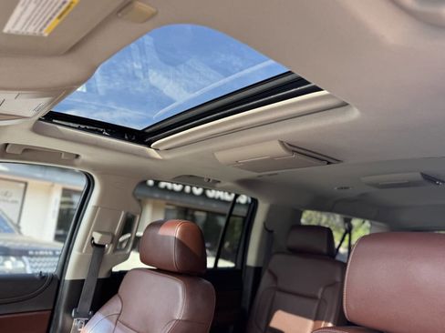 Used 2015 Chevrolet Suburban LTZ AWD/4WD image 22