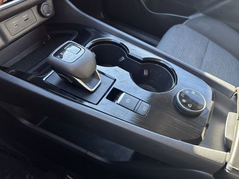 Used 2023 Nissan Rogue SV image 19