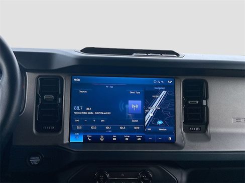 Used 2024 Ford Bronco Outer Banks image 15